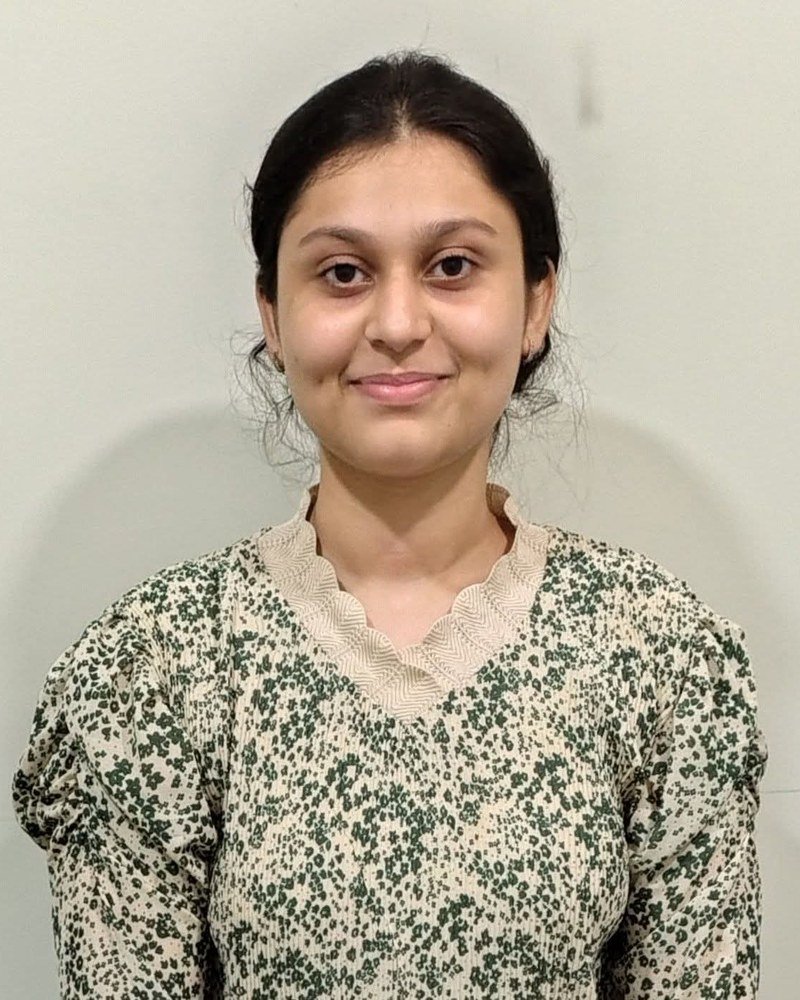 Ms. Kanishka Sharma, X CBSE topper from DAV New Panvel at Engineers' Academy Panvel
